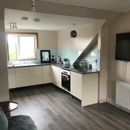 “A Wee Pad In Dunfermline” Apartman Kültér fotó